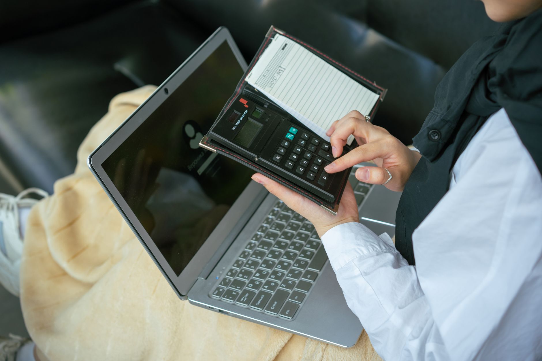 Accounting software integration showing connected financial systems and dashboards